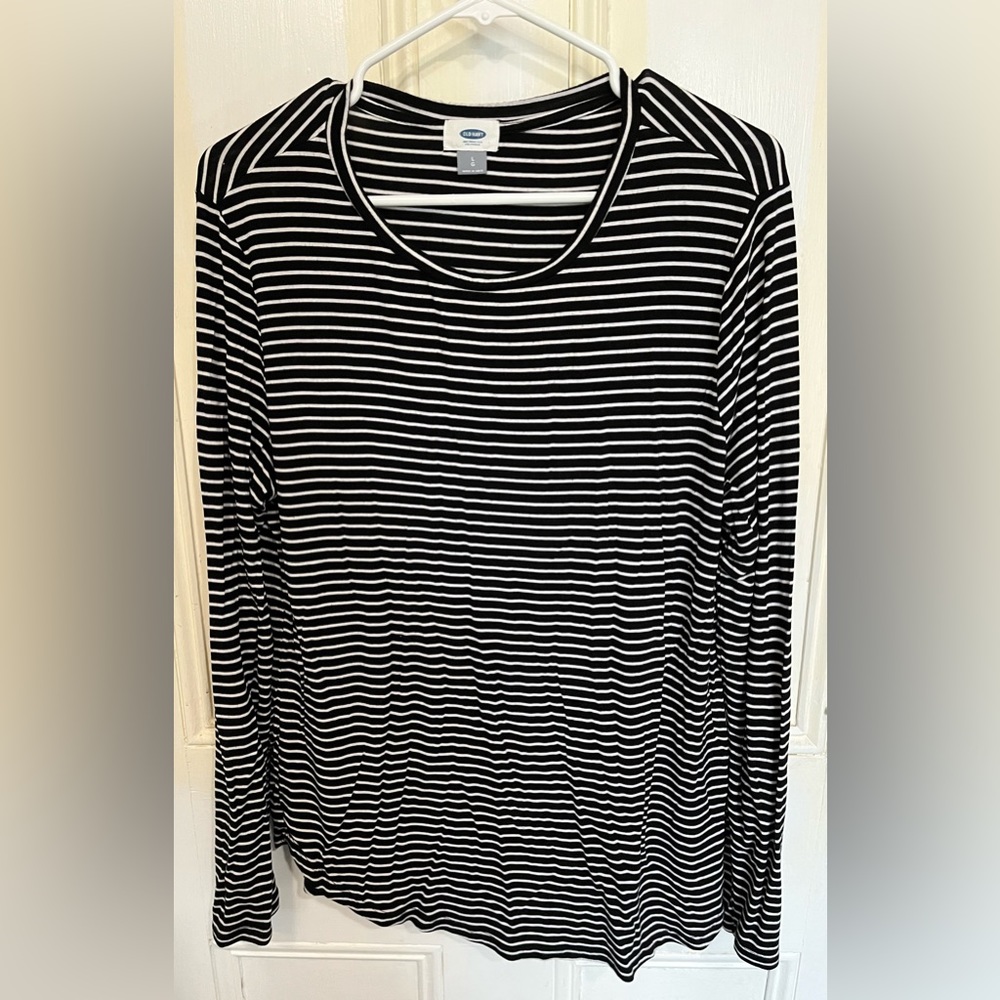 Old Navy Long Sleeve Scoop Neck Striped Shirt Large